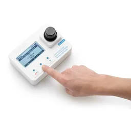 Fotómetro portátil para dureza total con CAL Check™