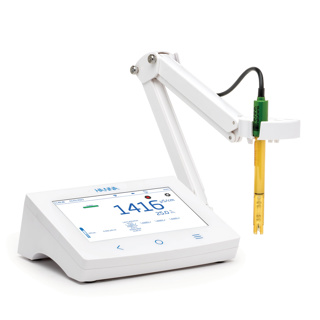 Medidor de mesa avanzado de CE/resistividad/TDS/Salinidad serie 6000, 220 V. HANNA