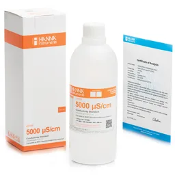 [HI7039L] Solución de calibración de CE de 5,000 µS/cm valor " 25°C, frasco de 500 mL