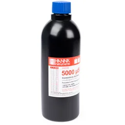 [HI8039L] Estándar de calibración de CE de 5000 µS/cm " 25°C, frasco de 500 mL FDA